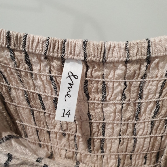 Dress size 14 - Picture 2 of 4